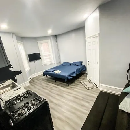 Budget Apt Off North Broad Street Apartment